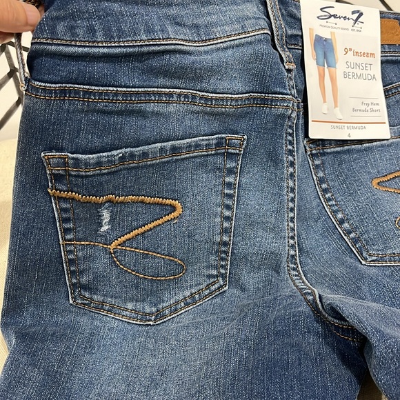 NWT Seven7 9” inseam Sunset Bermuda Fray Hem Denim Shorts, Size 4, Color: Miners - Picture 8 of 16